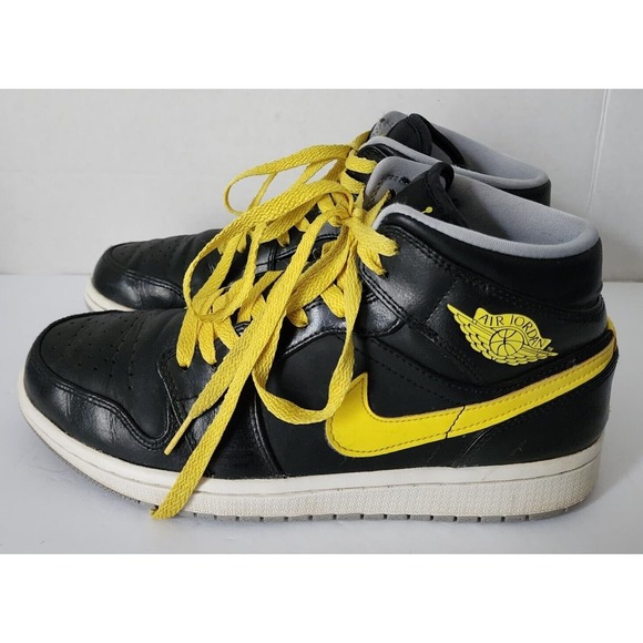 Air Jordan 1 Mid Yellow Retro Black 2014 Nike 554724-070 Mens Size 9.5 - Picture 3 of 16